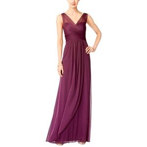 Adrianna Papell / burgundy ruched chiffon gown